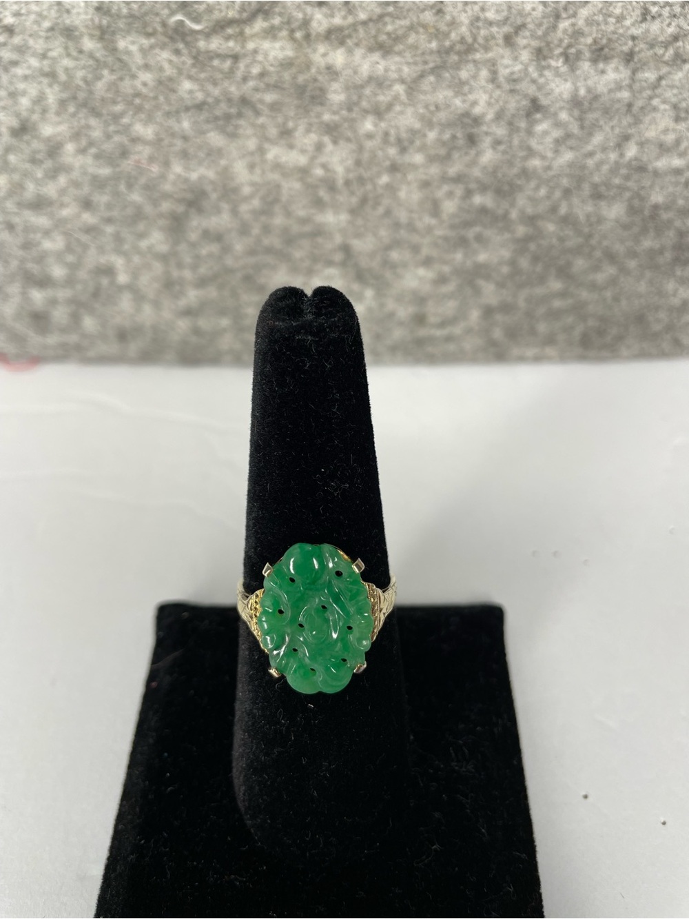 Vintage Jade 14K Ring Size 7.5 - Picture 6 of 10